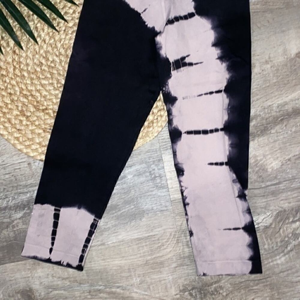NUX MADE WITH LIVE CROPPED LEGGINGS size xsmall like brand new - Picture 2 of 6